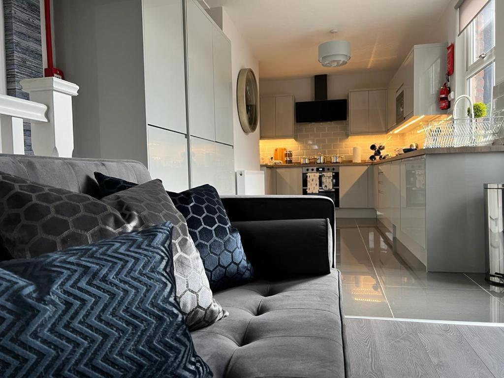 8 Holland Street Apartment ลิเวอร์พูล ภายนอก รูปภาพ